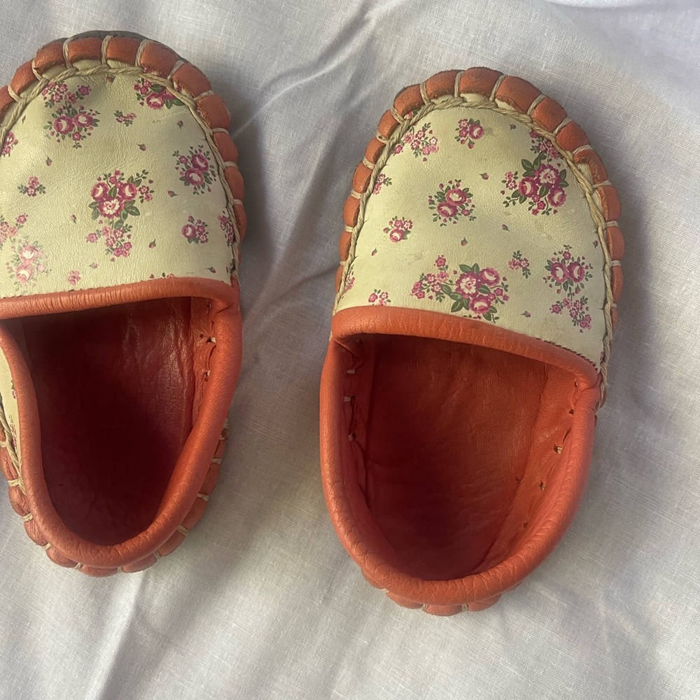 Girl moccasin